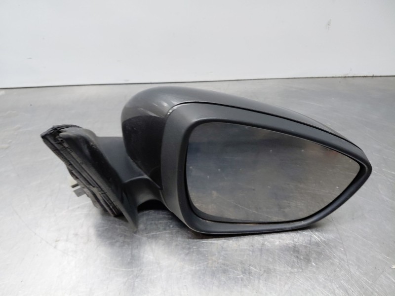 Recambio de retrovisor derecho para ford focus st-line referencia OEM IAM 2565560  