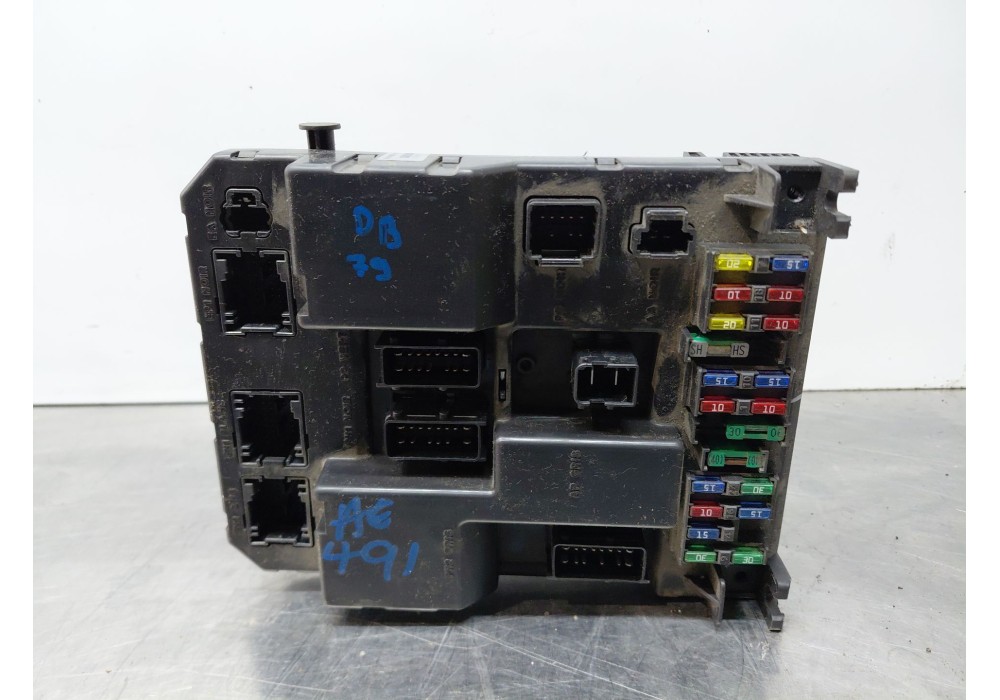 Recambio de caja reles / fusibles para peugeot 307 sw (3h) 1.6 hdi 110 referencia OEM IAM 9651197580 9651196880A 