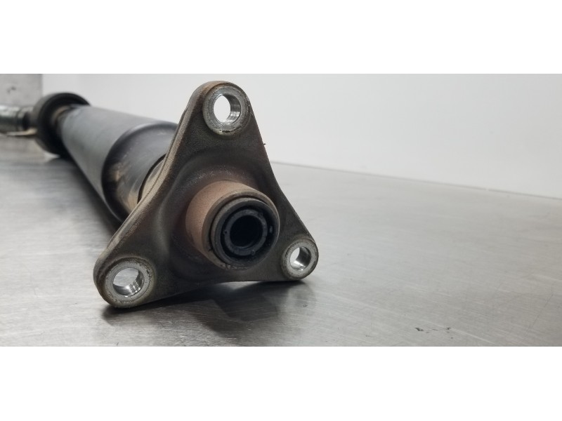 Recambio de transmision central para bmw serie 1 berlina (e81/e87) 118d referencia OEM IAM 26107567953 7567953  Recambio de transmision central para bmw serie 1 berlina (e81/e87) 118d referencia OEM IAM 26107567953 7567953