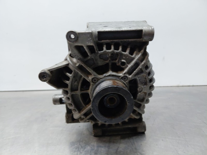 Recambio de alternador para mercedes-benz clase e (w211) berlina 220 referencia OEM IAM A0121545902 0986045420 