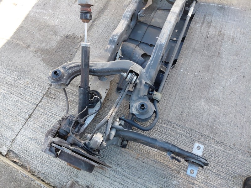 Recambio de puente trasero para mercedes-benz clase b (w246) sport referencia OEM IAM A2463501108  