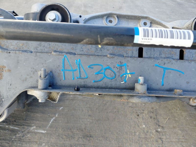 Recambio de puente trasero para volvo v90 kombi momentum referencia OEM IAM 31681543  