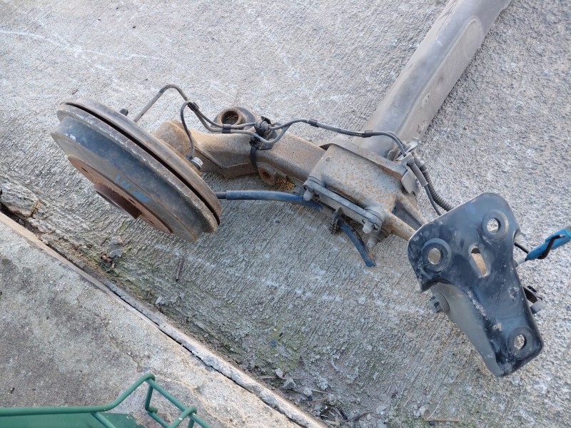 Recambio de puente trasero para peugeot 1007 dolce referencia OEM IAM 5148J2  