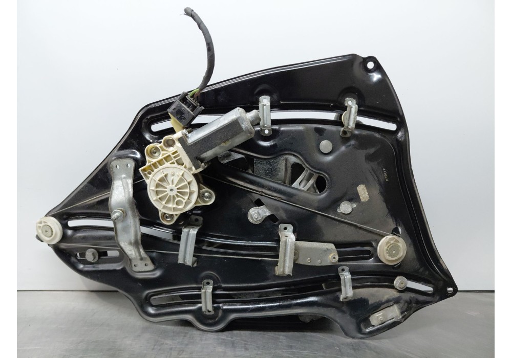 Recambio de elevalunas trasero derecho para mercedes-benz clk (c209) clk 270 cdi (209.316) referencia OEM IAM A2096700203  