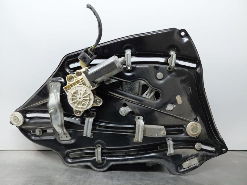 Recambio de elevalunas trasero derecho para mercedes-benz clk (c209) clk 270 cdi (209.316) referencia OEM IAM A2096700203  