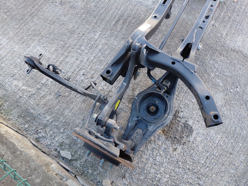 Recambio de puente trasero para kia xceed tech referencia OEM IAM 55410J7AA0  