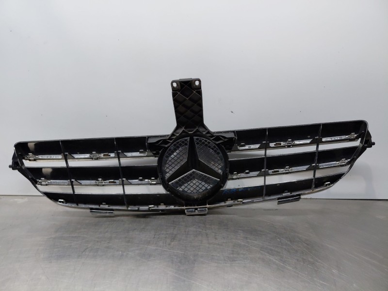 Recambio de rejilla delantera para mercedes-benz clk (c209) clk 270 cdi (209.316) referencia OEM IAM A2098800123  