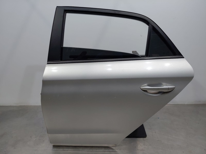Recambio de puerta trasera izquierda para hyundai i20 ii (gb, ib) 1.2 referencia OEM IAM   