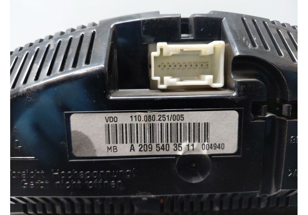 Recambio de cuadro instrumentos para mercedes-benz clk (c209) clk 270 cdi (209.316) referencia OEM IAM a2095403511 110080251 