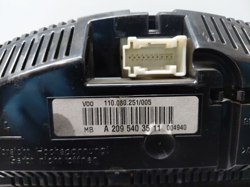 Recambio de cuadro instrumentos para mercedes-benz clk (c209) clk 270 cdi (209.316) referencia OEM IAM a2095403511 110080251 