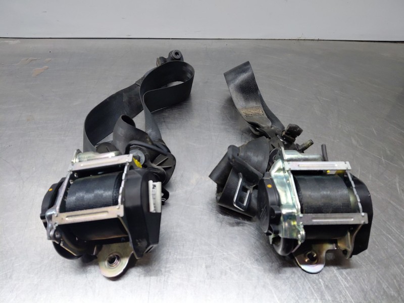 Recambio de kit airbag para ford focus st-line referencia OEM IAM 2500866  