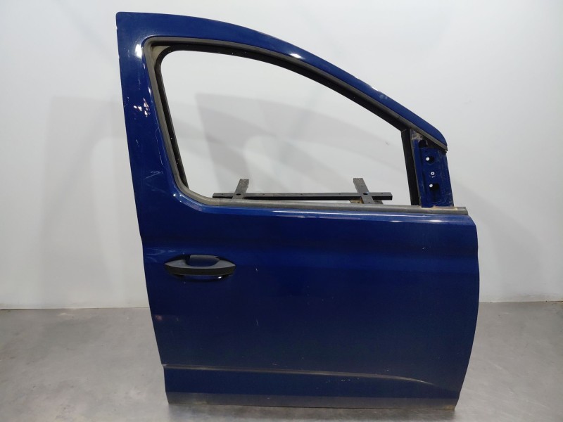 Recambio de puerta delantera derecha para volkswagen caddy v cargo referencia OEM IAM   