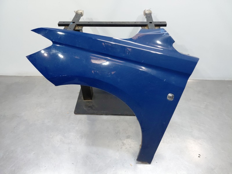 Recambio de aleta delantera izquierda para volkswagen caddy v cargo referencia OEM IAM   