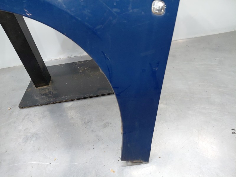 Recambio de aleta delantera izquierda para volkswagen caddy v cargo referencia OEM IAM   