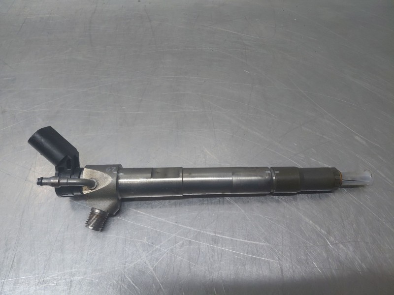 Recambio de inyector para kia ceed sportswagon hybrid referencia OEM IAM   