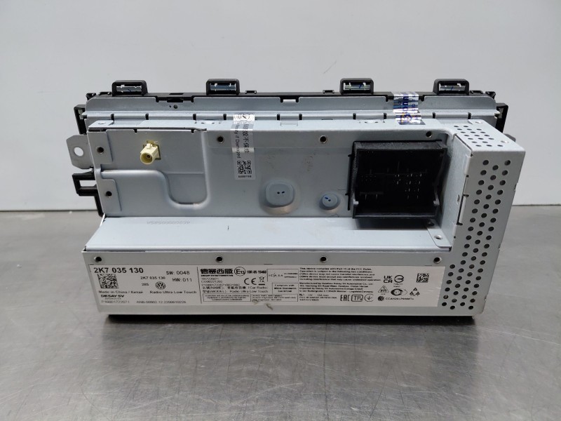 Recambio de pantalla multifuncion para volkswagen caddy v cargo referencia OEM IAM   