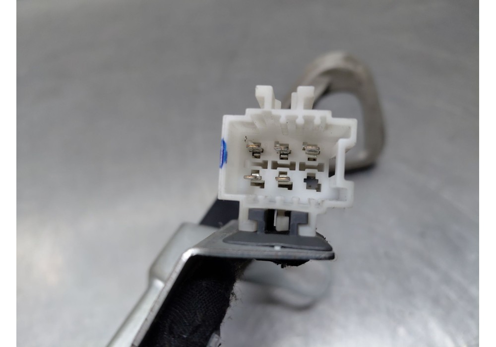 Recambio de cinturon seguridad delantero izquierdo para mercedes-benz clk (c209) clk 270 cdi (209.316) referencia OEM IAM   