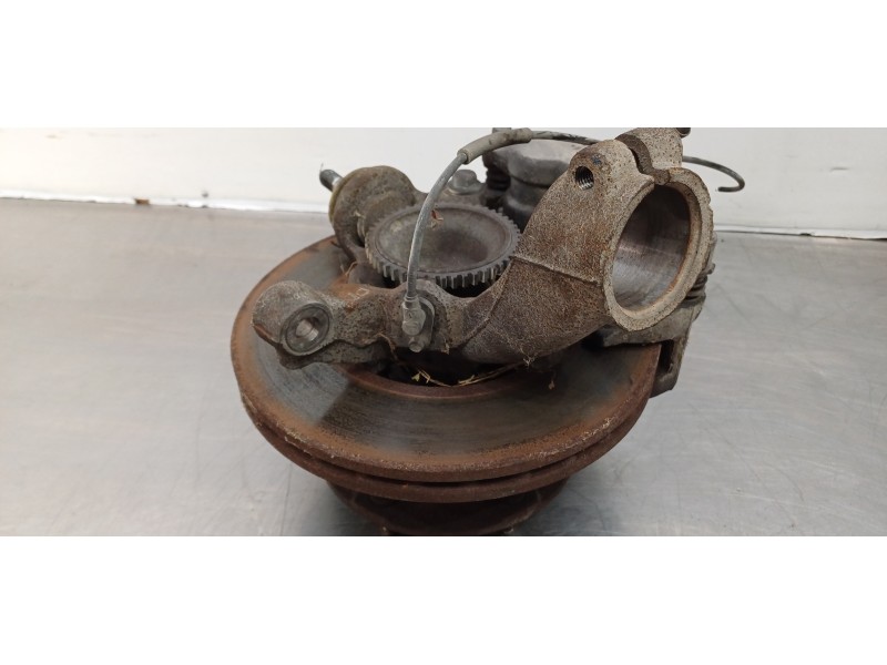 Recambio de mangueta delantera derecha para ford transit caja cerrada ´06 ft 330 l (largo) lkw (camion) referencia OEM IAM 17430