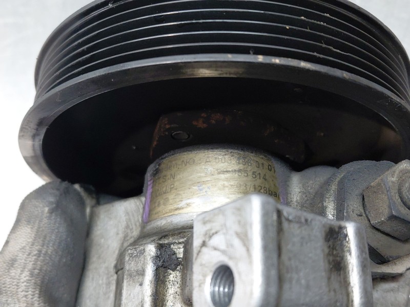 Recambio de bomba direccion para mercedes-benz clase e (w211) e 270 cdi (211.016) referencia OEM IAM A0034660001  