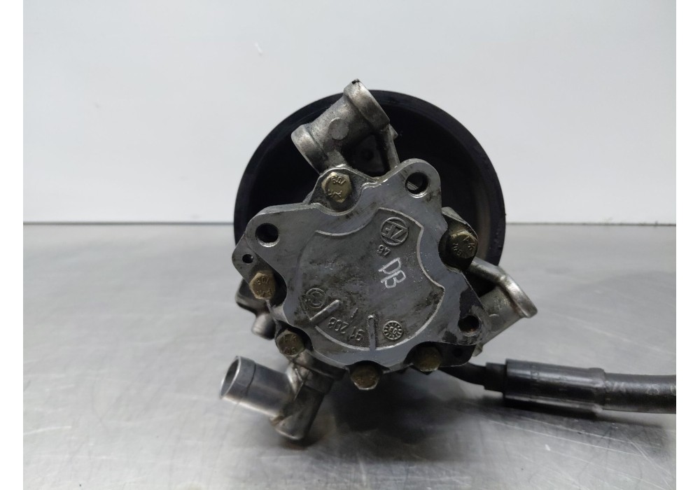 Recambio de bomba direccion para mercedes-benz clase e (w211) e 270 cdi (211.016) referencia OEM IAM A0034660001  