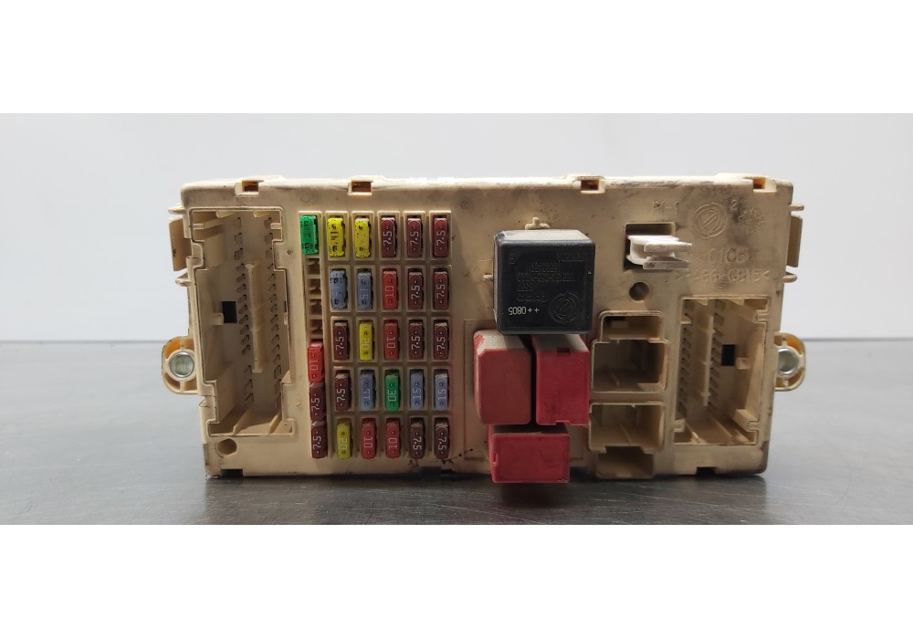 Recambio de caja reles / fusibles para peugeot boxer caja cerrada (rs 3000) (330/333) 2007 ) hdi (330) referencia OEM IAM 136073