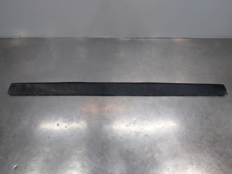 Recambio de faldon lateral para peugeot 3008 style referencia OEM IAM 7009P9  