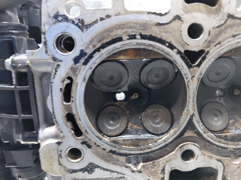 Recambio de culata para peugeot 3008 style referencia OEM IAM 1610759680  