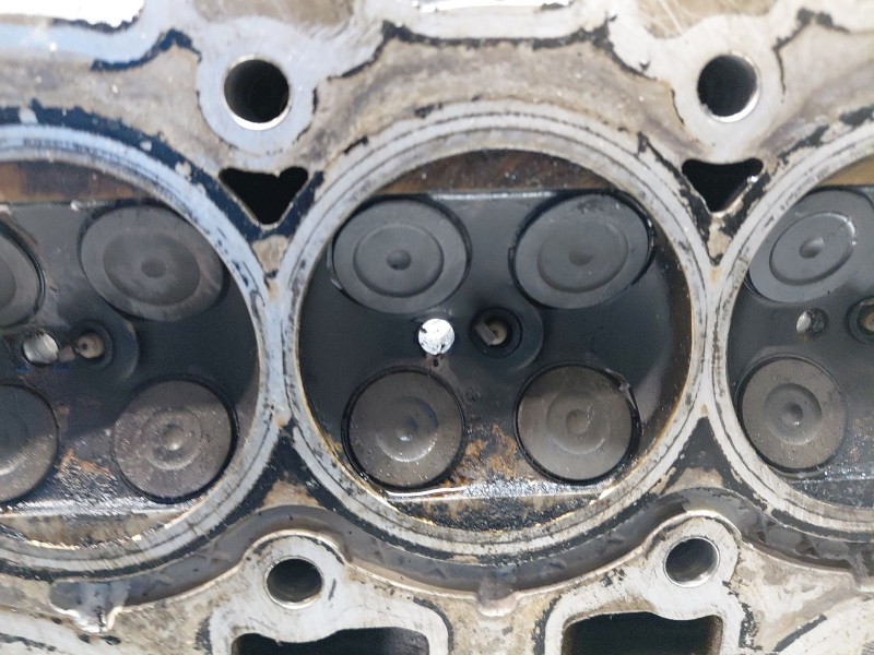 Recambio de culata para peugeot 3008 style referencia OEM IAM 1610759680  