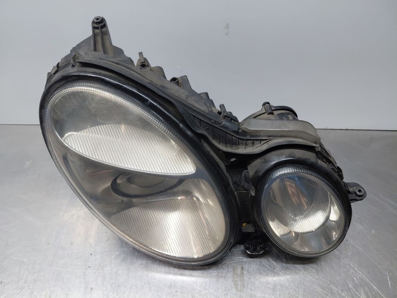 Recambio de faro derecho para mercedes-benz clase e (w211) e 270 cdi (211.016) referencia OEM IAM A2118202061  