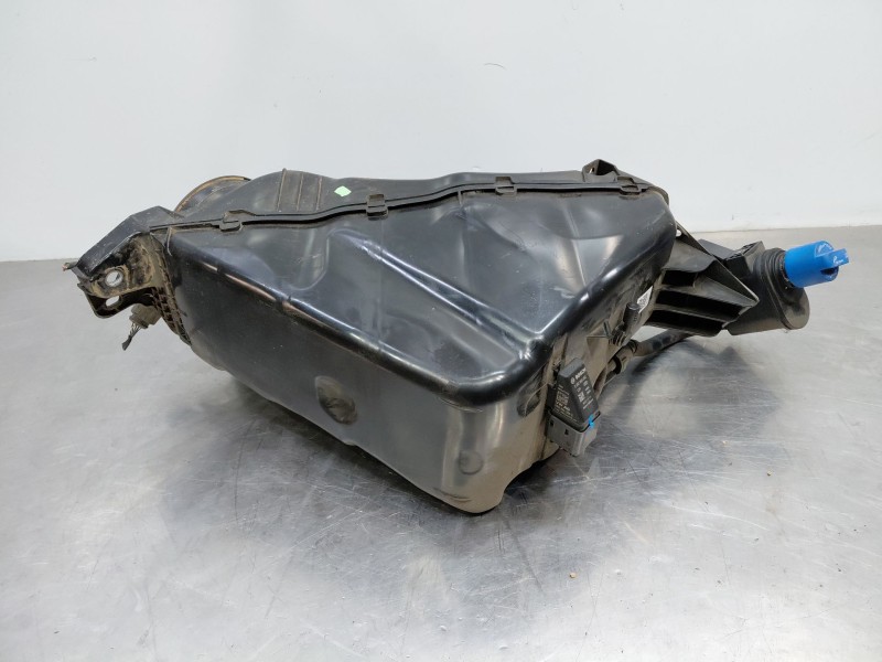 Recambio de deposito aditivo adblue fap ( deposito grande ) para volkswagen caddy v cargo referencia OEM IAM 5R3131877D  