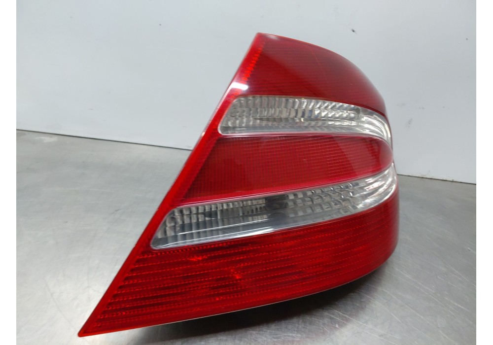 Recambio de piloto trasero derecho para mercedes-benz clk (c209) clk 270 cdi (209.316) referencia OEM IAM A2098200264  