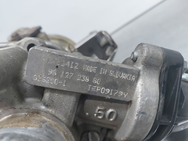 Recambio de turbocompresor para peugeot 3008 style referencia OEM IAM 9812723880  