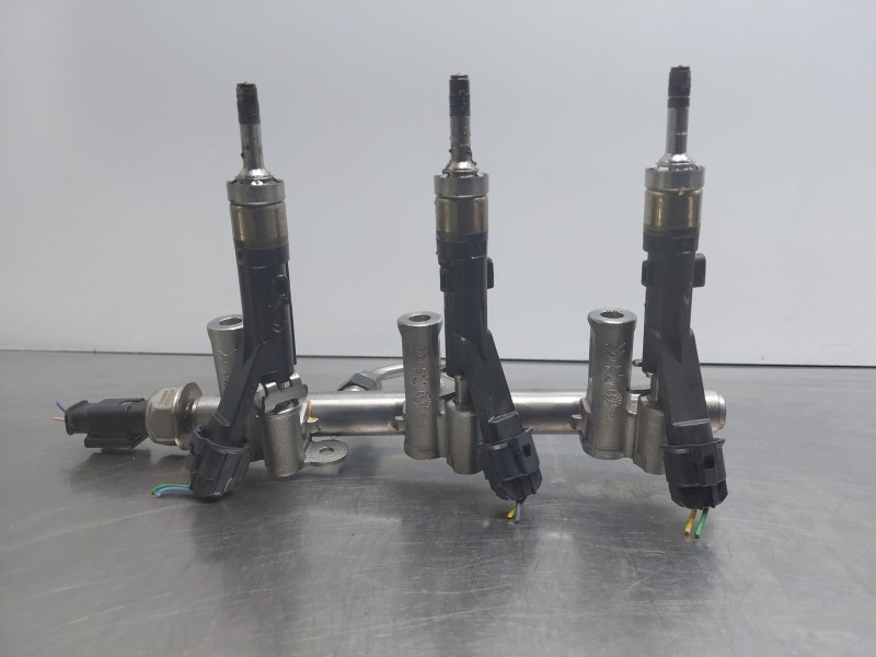 Recambio de rampa inyectora para peugeot 3008 style referencia OEM IAM 9802438180  