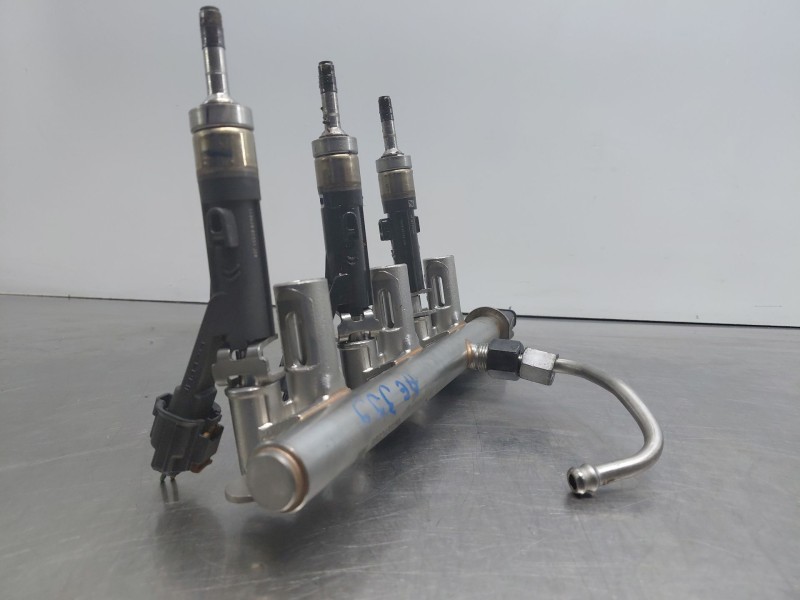 Recambio de rampa inyectora para peugeot 3008 style referencia OEM IAM 9802438180  