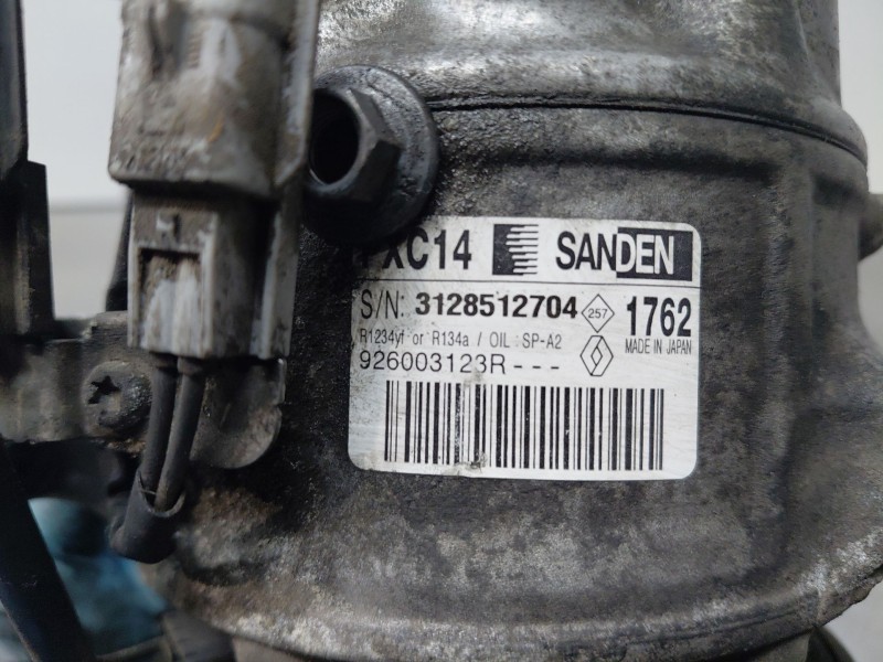 Recambio de compresor aire acondicionado para renault scenic iv intens referencia OEM IAM 926003123R  