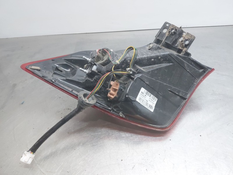 Recambio de piloto trasero derecho para hyundai i20 ii (gb, ib) 1.2 referencia OEM IAM 92402C8000  