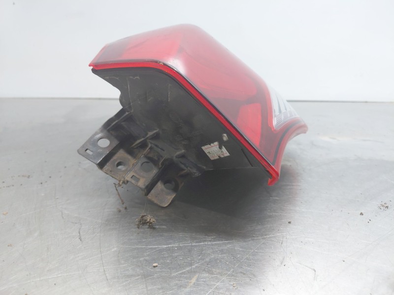 Recambio de piloto trasero derecho para hyundai i20 ii (gb, ib) 1.2 referencia OEM IAM 92402C8000  