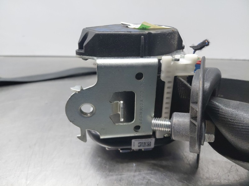 Recambio de cinturon seguridad trasero derecho para renault scenic iv intens referencia OEM IAM 888403599R  
