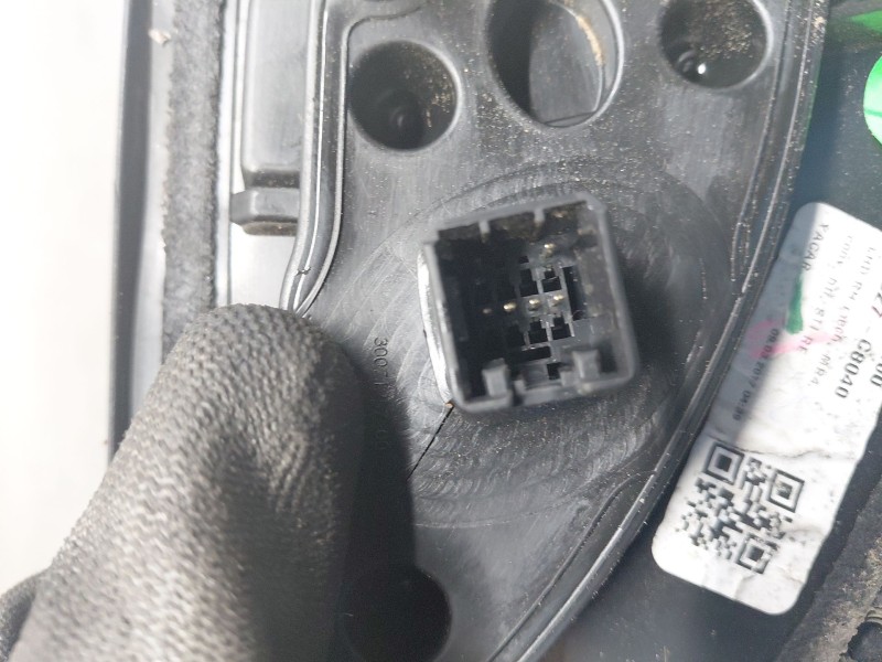 Recambio de retrovisor derecho para hyundai i20 ii (gb, ib) 1.2 referencia OEM IAM 87620C8100  