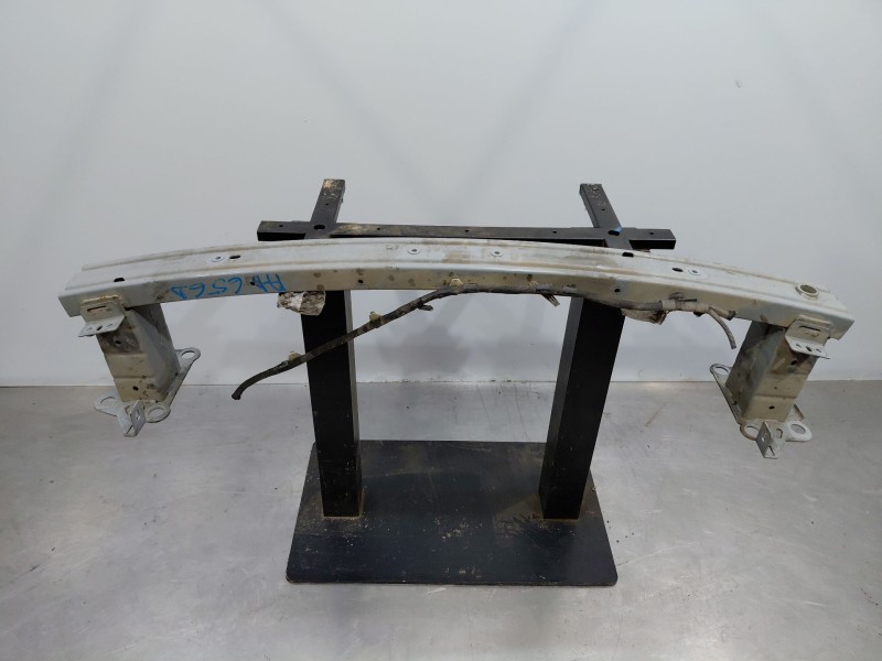 Recambio de refuerzo paragolpes delantero para renault scenic iv intens referencia OEM IAM 752106346r  