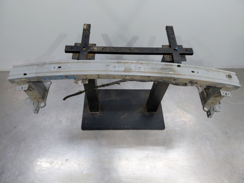 Recambio de refuerzo paragolpes delantero para renault scenic iv intens referencia OEM IAM 752106346r  