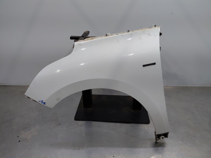 Recambio de aleta delantera izquierda para renault scenic iv intens referencia OEM IAM 631012967R  