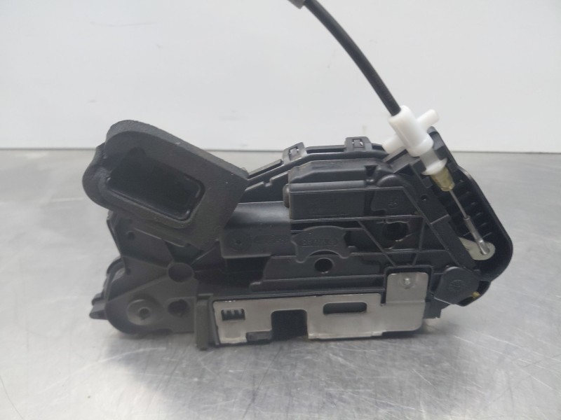 Recambio de cerradura puerta delantera derecha para volkswagen caddy v cargo referencia OEM IAM 5TB837015E  