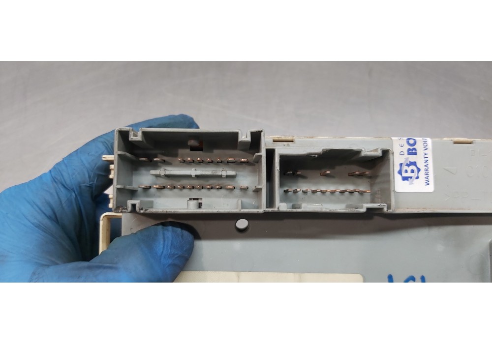 Recambio de caja reles / fusibles para peugeot boxer caja cerrada (rs 3000) (330/333) 2007 ) hdi (330) referencia OEM IAM 136073