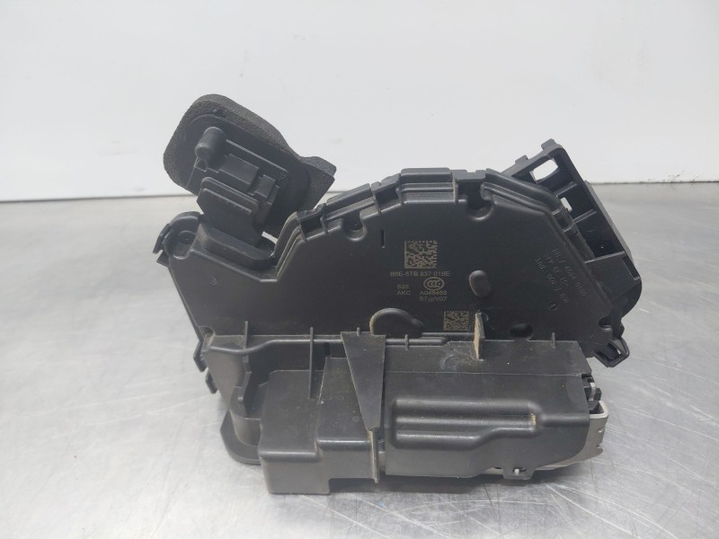 Recambio de cerradura puerta delantera izquierda para volkswagen caddy v cargo referencia OEM IAM 5TB837016E  