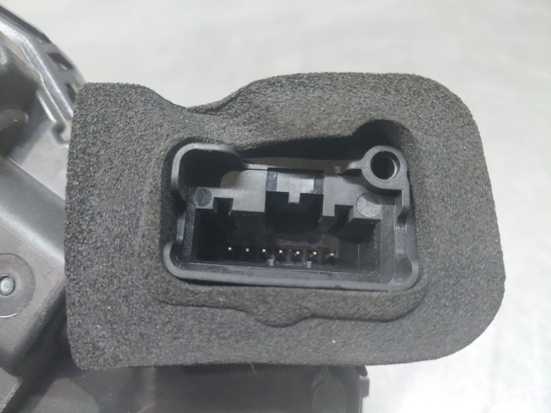 Recambio de cerradura puerta delantera izquierda para volkswagen caddy v cargo referencia OEM IAM 5TB837016E  