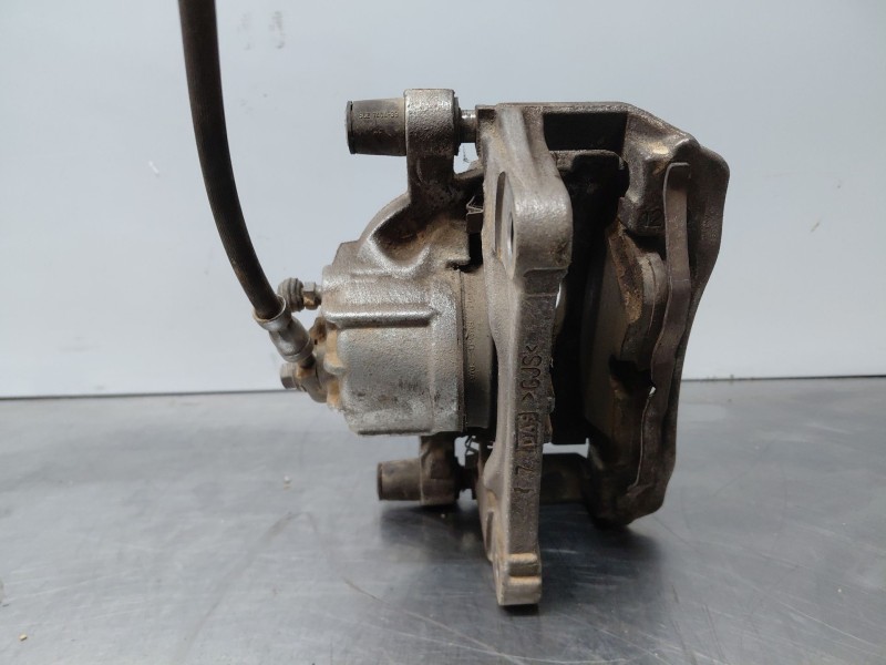 Recambio de pinza freno delantera derecha para volkswagen caddy v cargo referencia OEM IAM 5WA615124E  