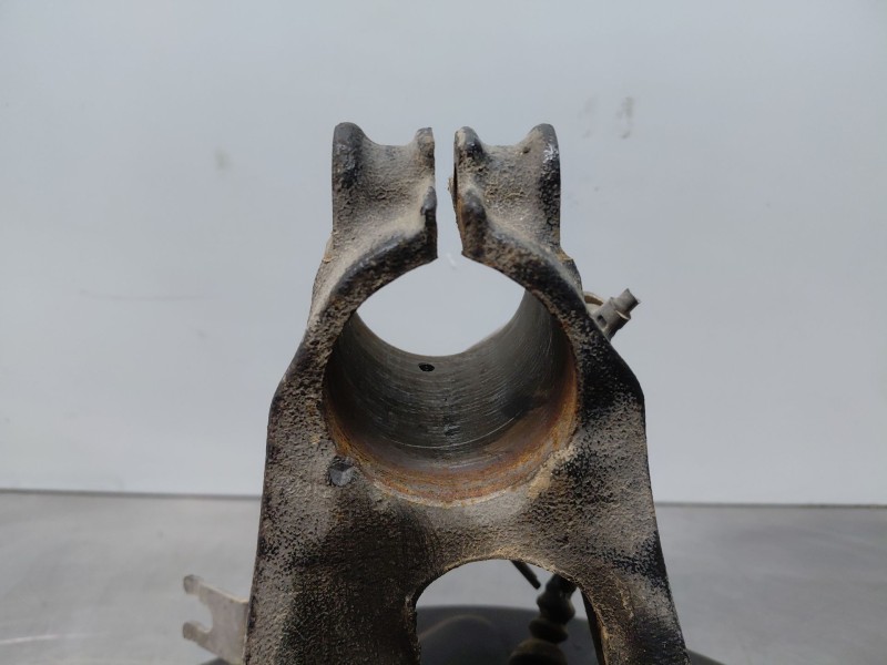 Recambio de mangueta delantera derecha para volkswagen caddy v cargo referencia OEM IAM 5R3407256A  