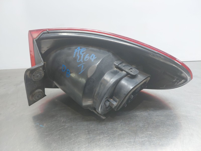 Recambio de piloto trasero izquierdo para volkswagen tiguan (5n_) 2.0 tdi 4motion referencia OEM IAM 5N0945111D  