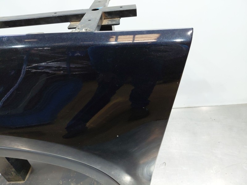 Recambio de aleta delantera izquierda para volkswagen tiguan (5n_) 2.0 tdi 4motion referencia OEM IAM 5N0821105A  